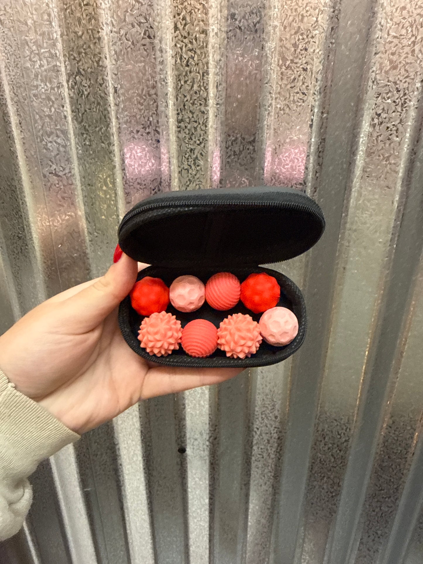 Magnetic balls