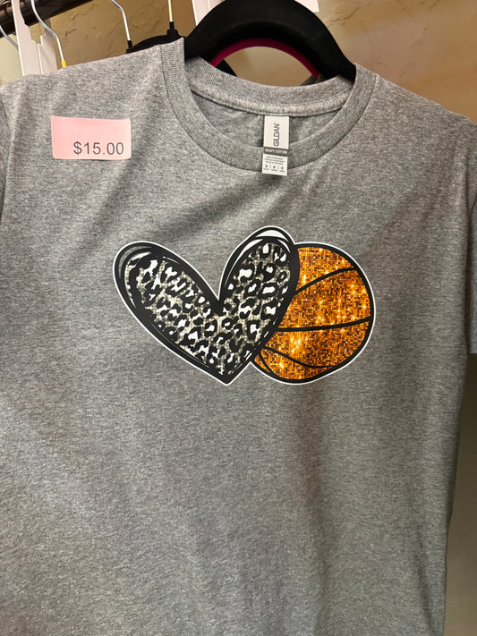 Kids Heart/basketball tee